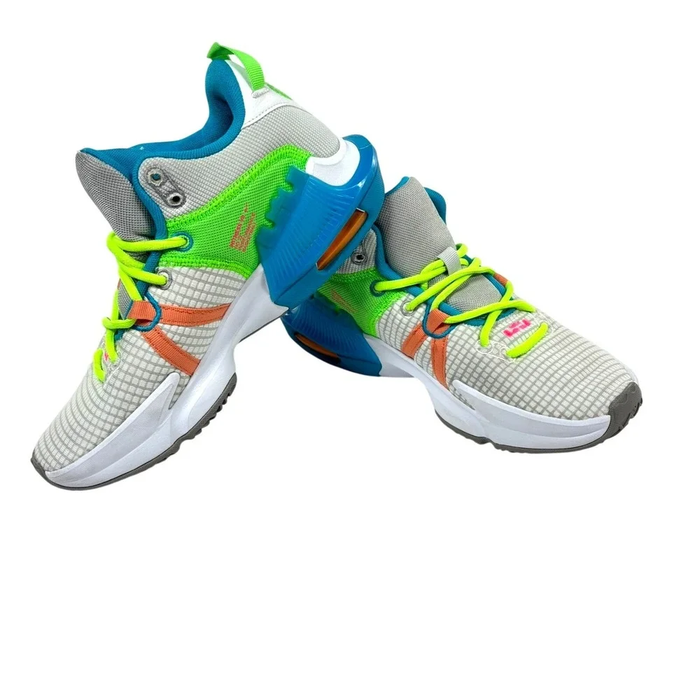 Nike lebron witness